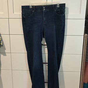 Lane Bryant five pocket stretch jeans
Size 18 R